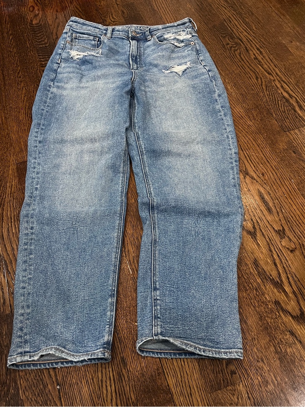 American Eagle Outfitters Light Blue Distressed Mom Jeans